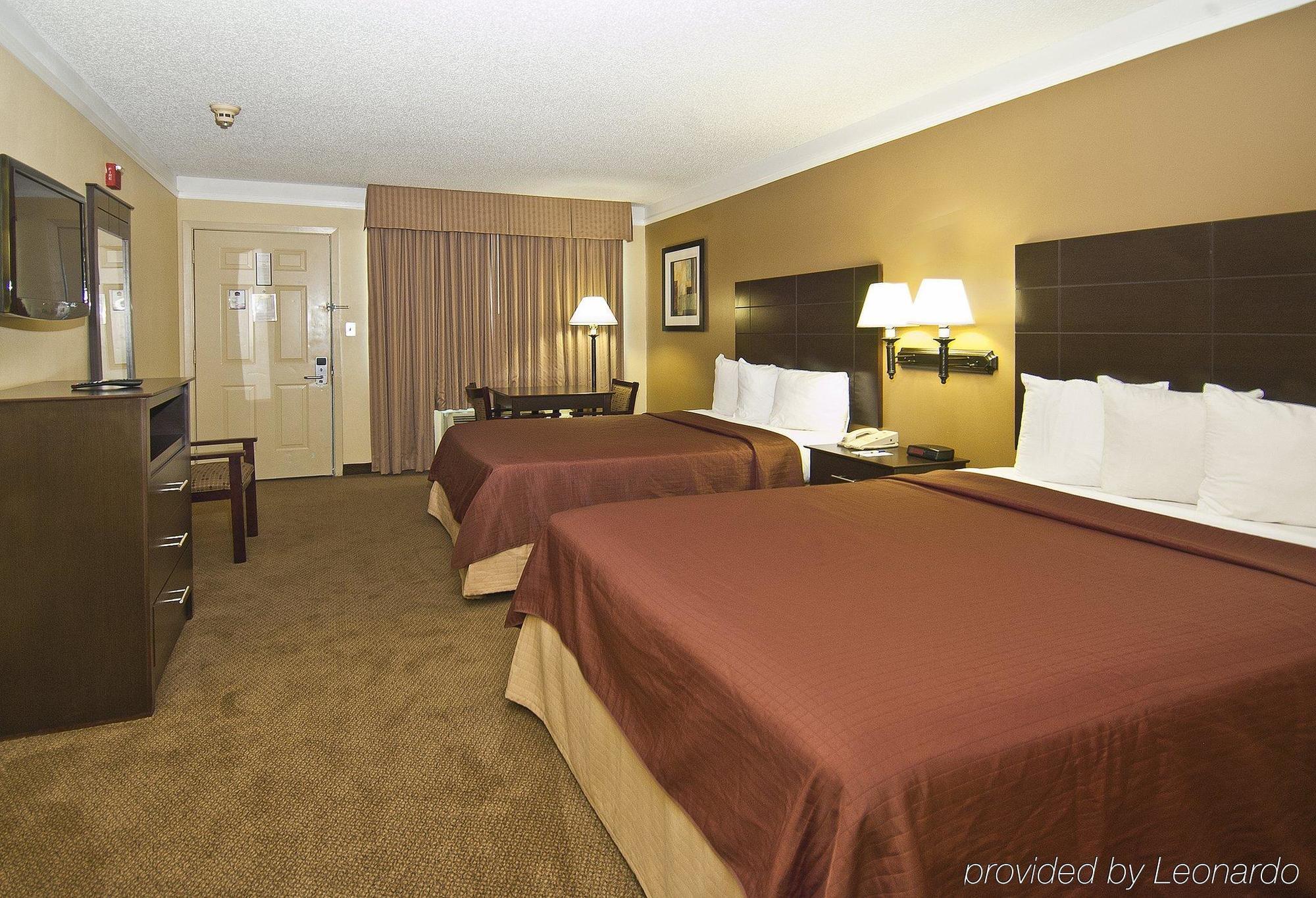 Days Inn By Wyndham Gonzales Bagian luar foto